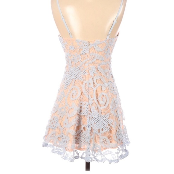Superdown Lace Boho mini sleeveless summer Dress - Picture 3 of 3